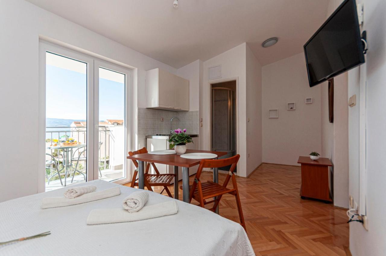 Apartments And Rooms Nikola Omiš Exteriér fotografie