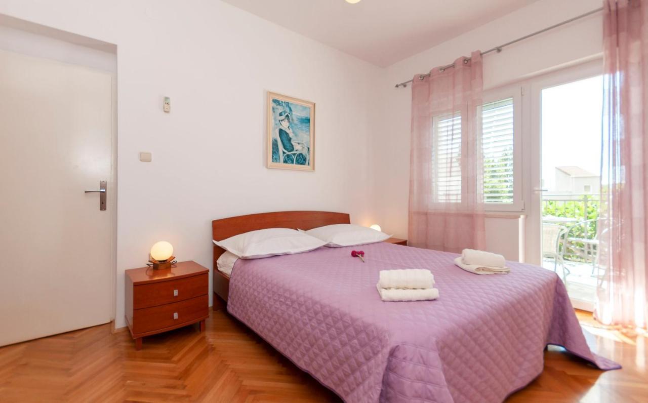 Apartments And Rooms Nikola Omiš Exteriér fotografie