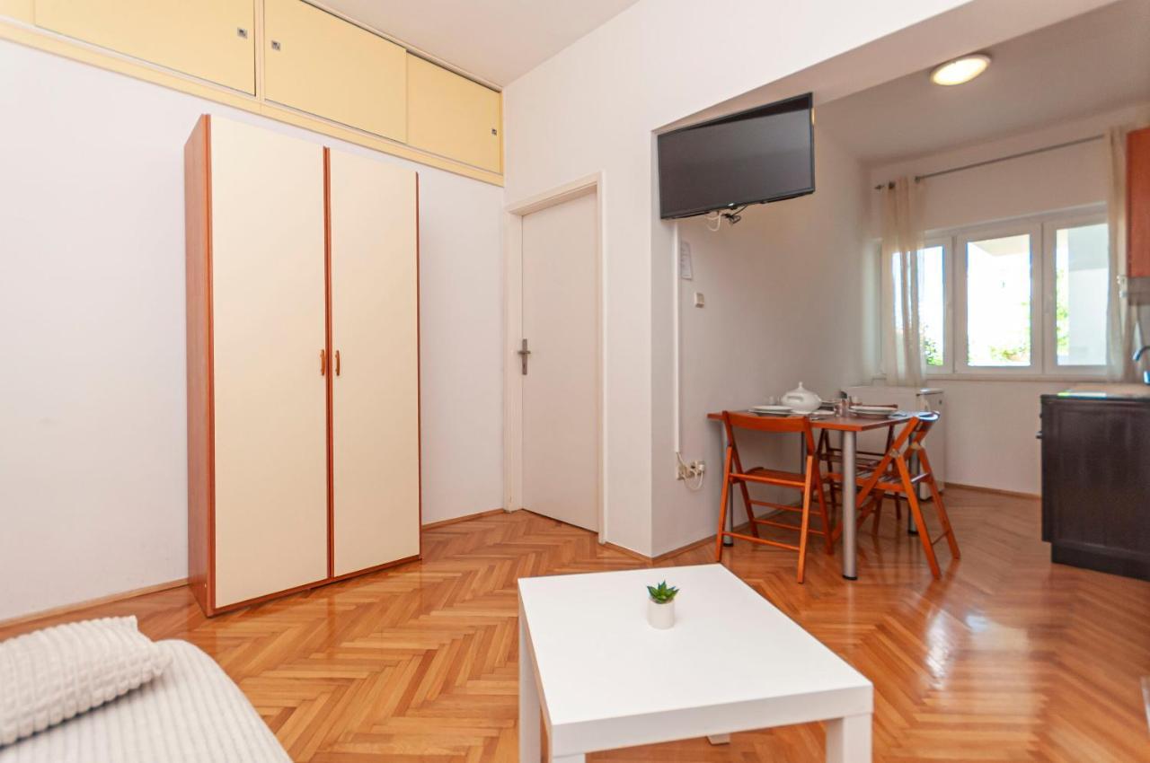 Apartments And Rooms Nikola Omiš Exteriér fotografie