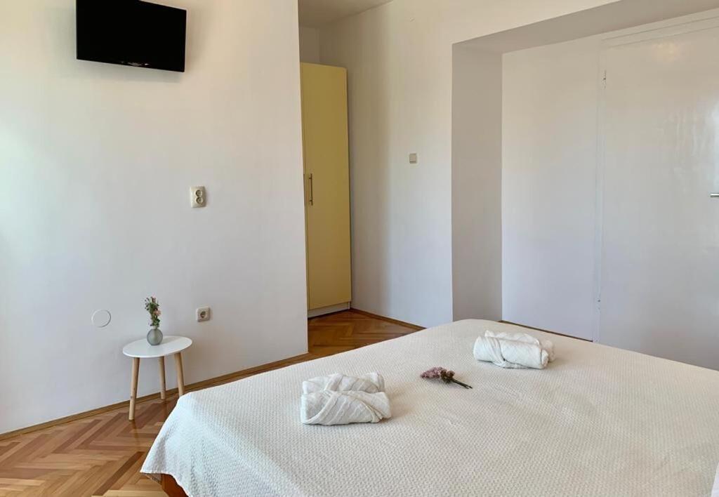 Apartments And Rooms Nikola Omiš Exteriér fotografie