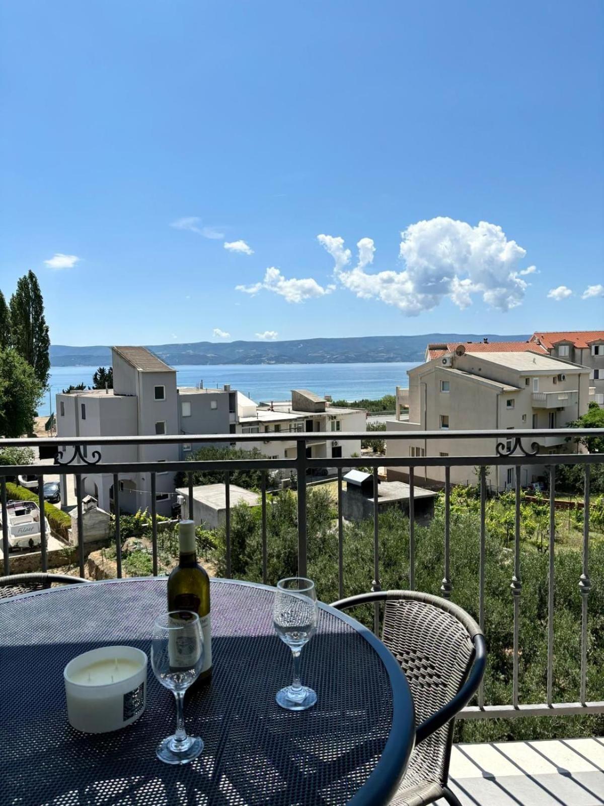 Apartments And Rooms Nikola Omiš Exteriér fotografie
