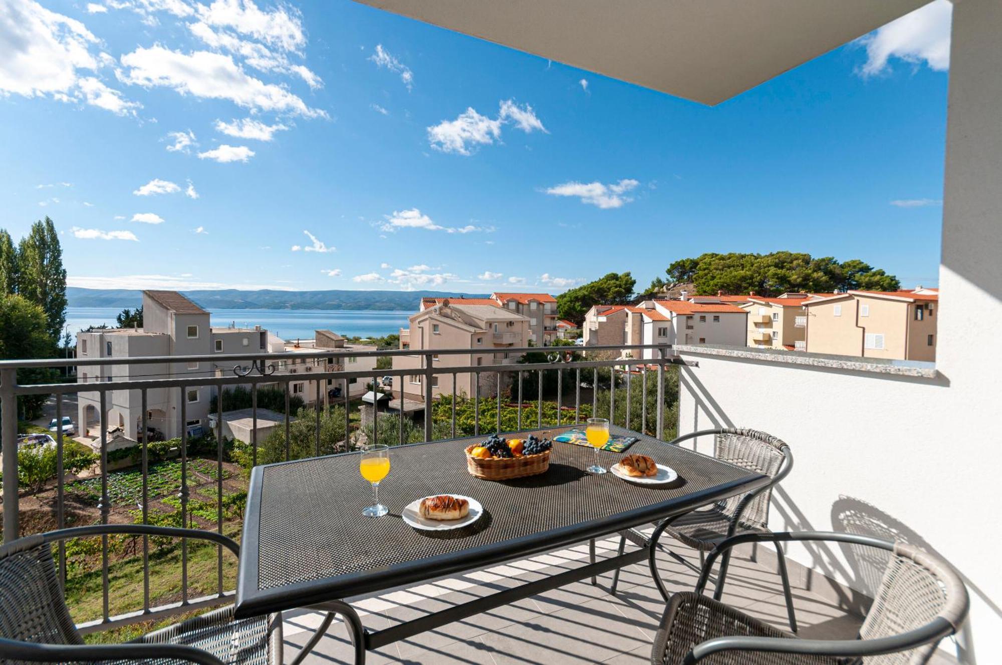 Apartments And Rooms Nikola Omiš Exteriér fotografie